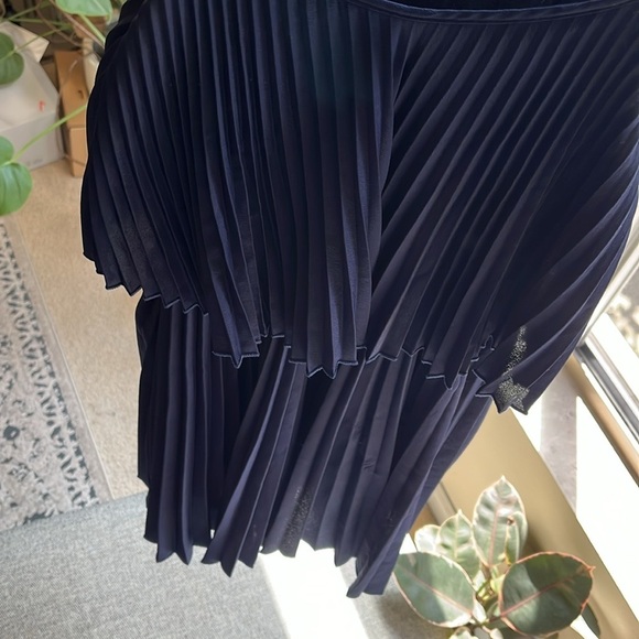 ⚓️ Vintage Navy Pleated Flowy Mini Dress, Circa 2007 , Size: S - Picture 17 of 17